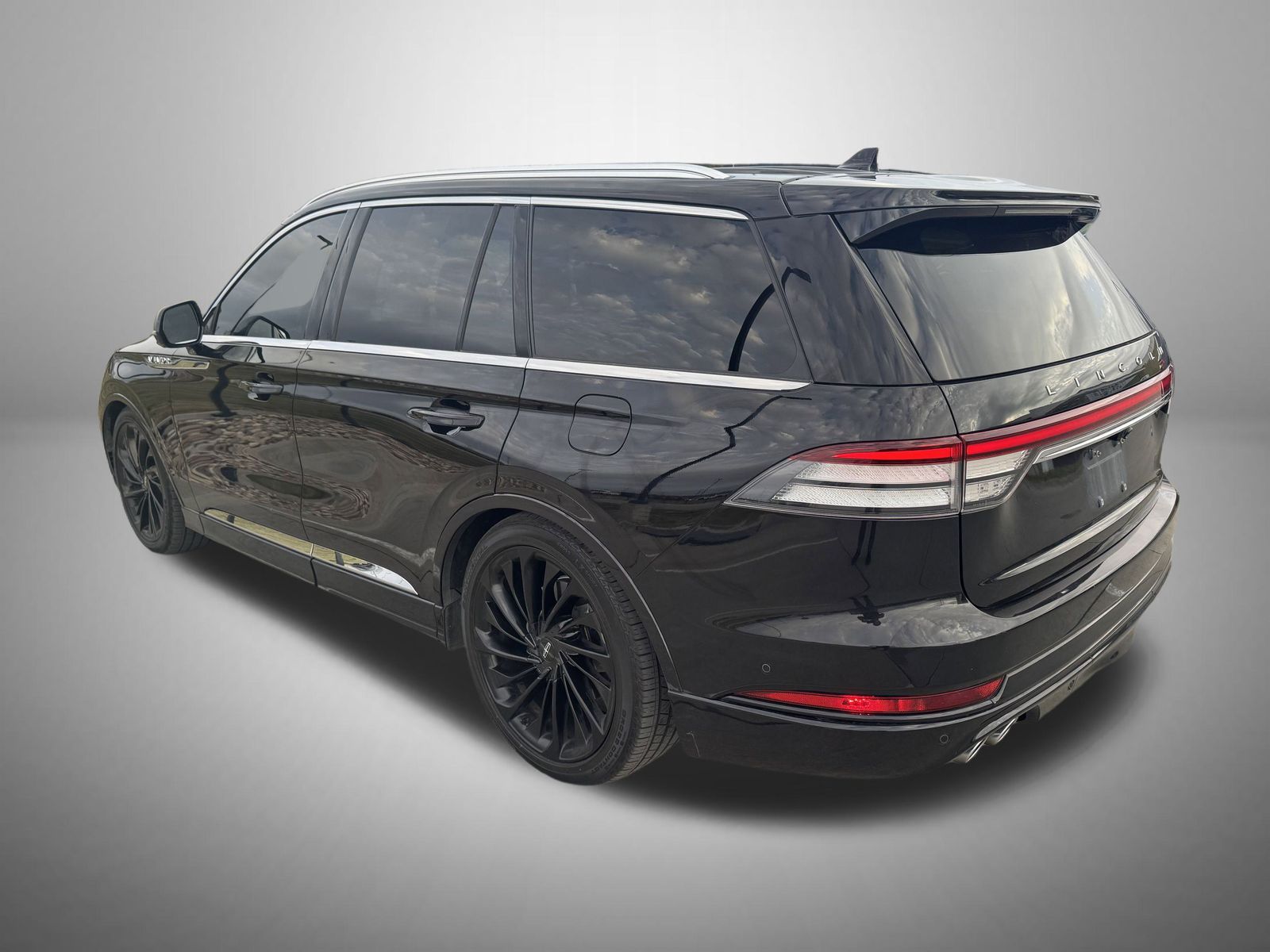 2021 Lincoln Aviator Reserve photo 3