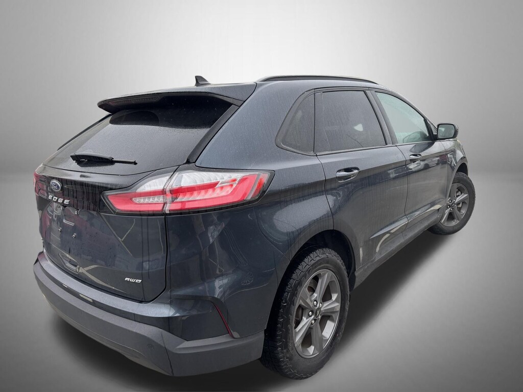 Used 2024 Ford Edge SEL SUV