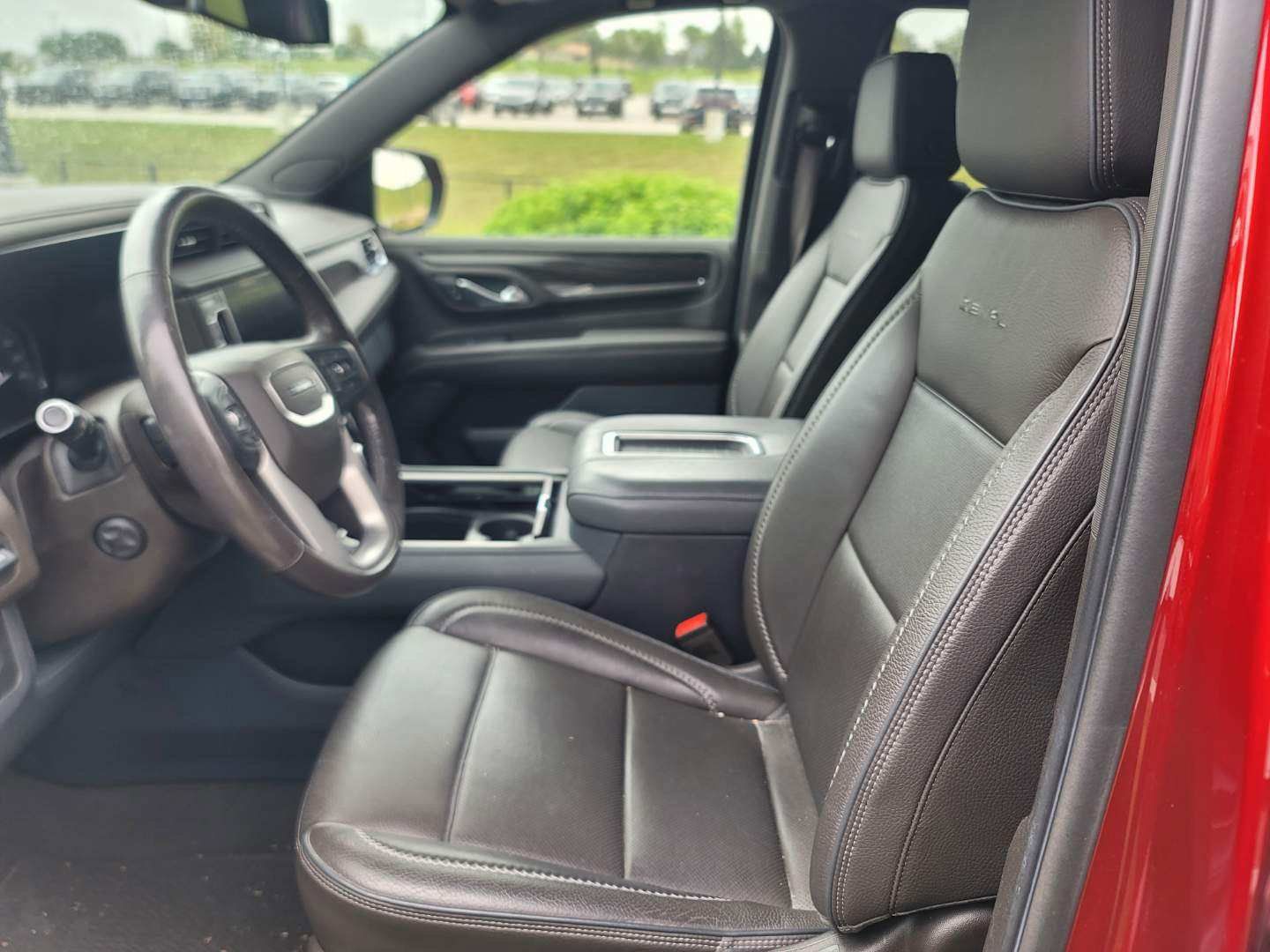 2021 Gmc Yukon Denali photo 2
