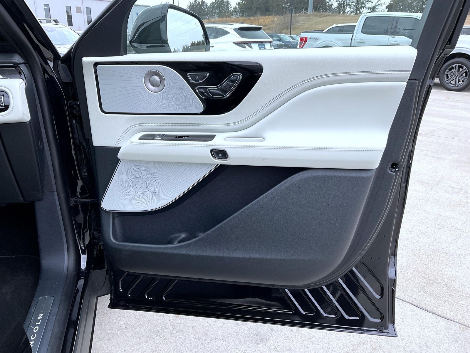 2026 Lincoln Aviator Black Label - Photo 17