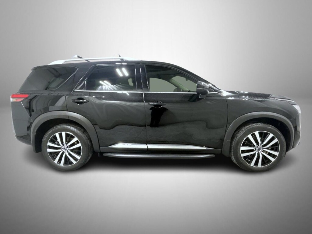 Used 2023 Nissan Pathfinder Platinum SUV