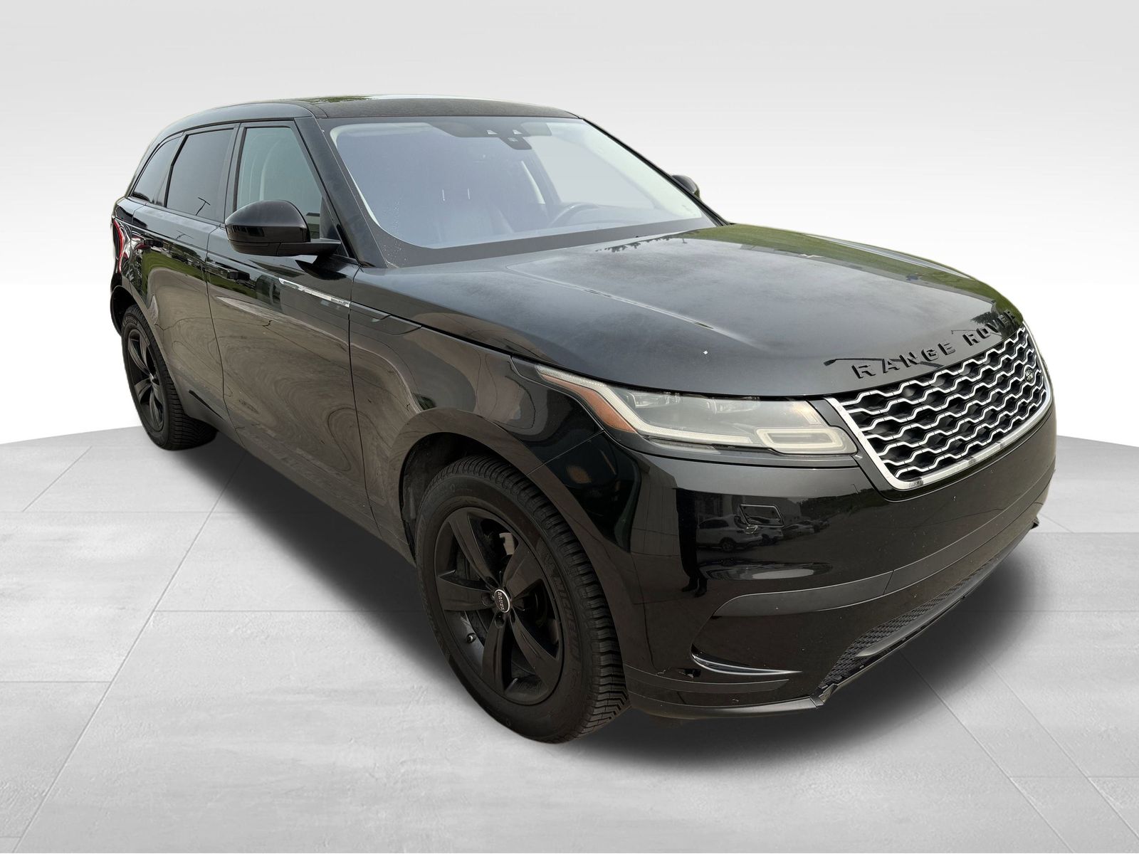 Used 2018 Land Rover Range Rover Velar S with VIN SALYB2RN7JA715871 for sale in Omaha, NE