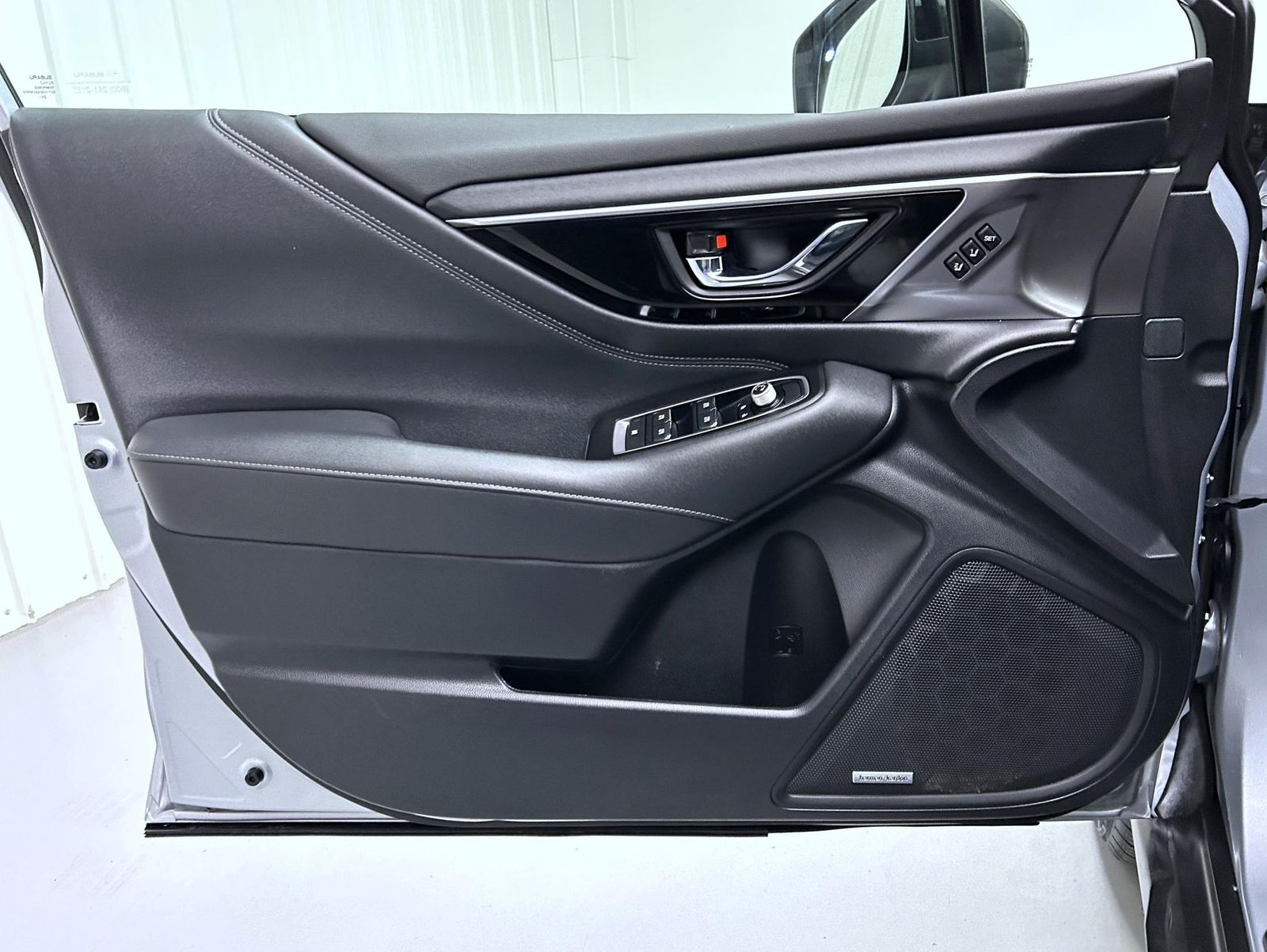 2025 Subaru Outback Limited - Photo 9