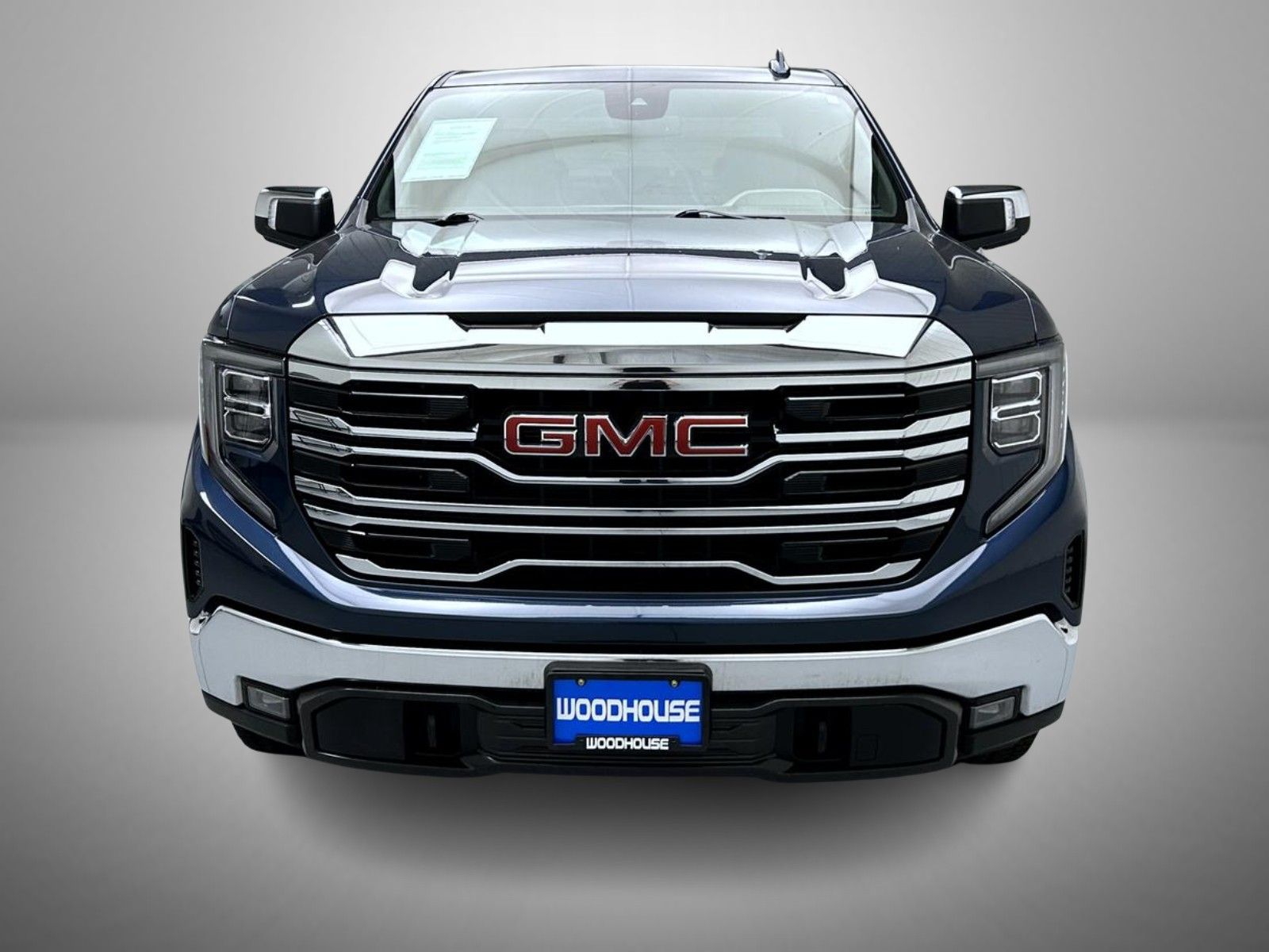 2022 Gmc Sierra 1500 SLT photo 2
