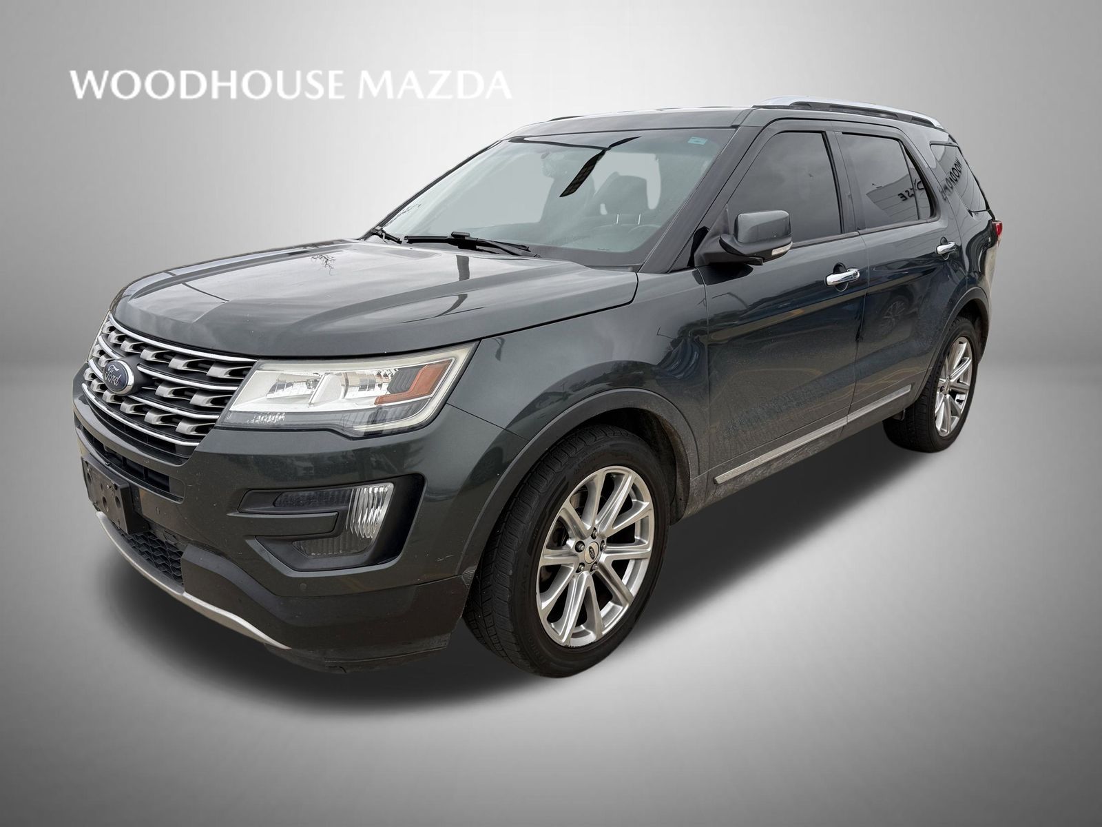 2016 Ford Explorer Limited's photo
