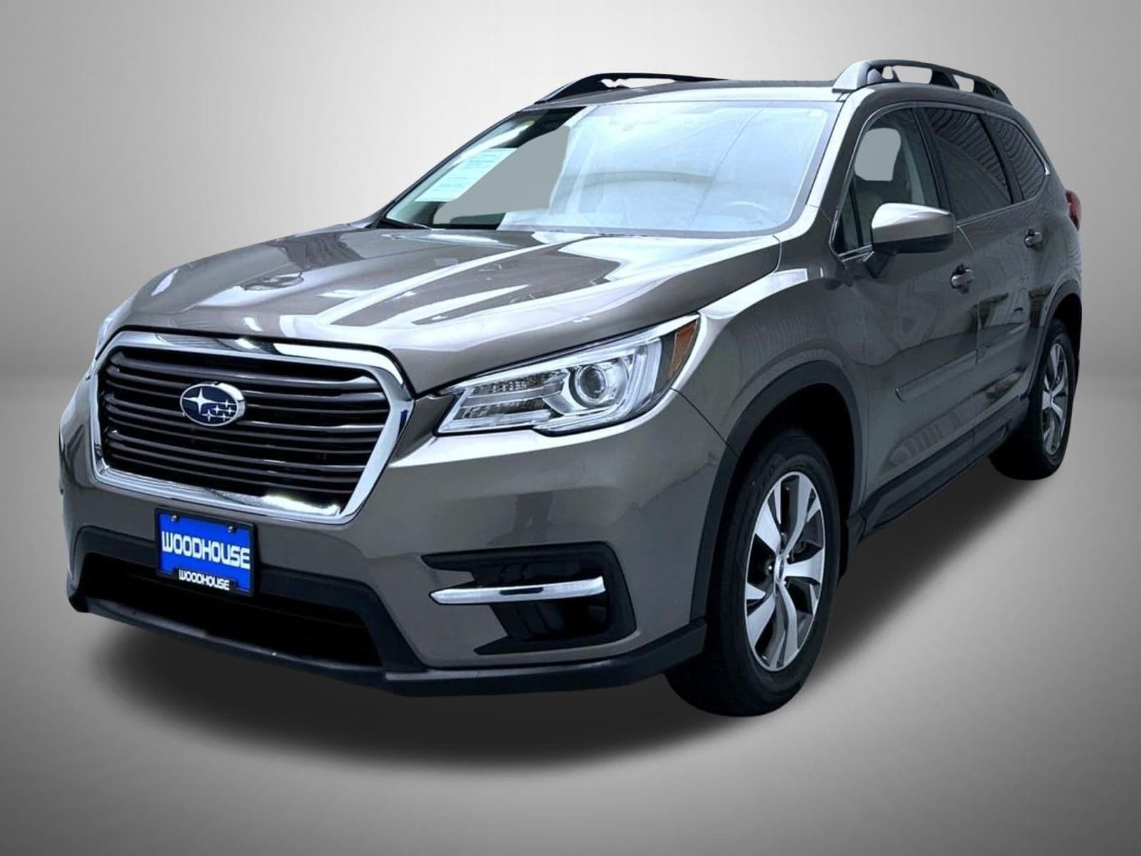 2022 Subaru Ascent Premium's photo