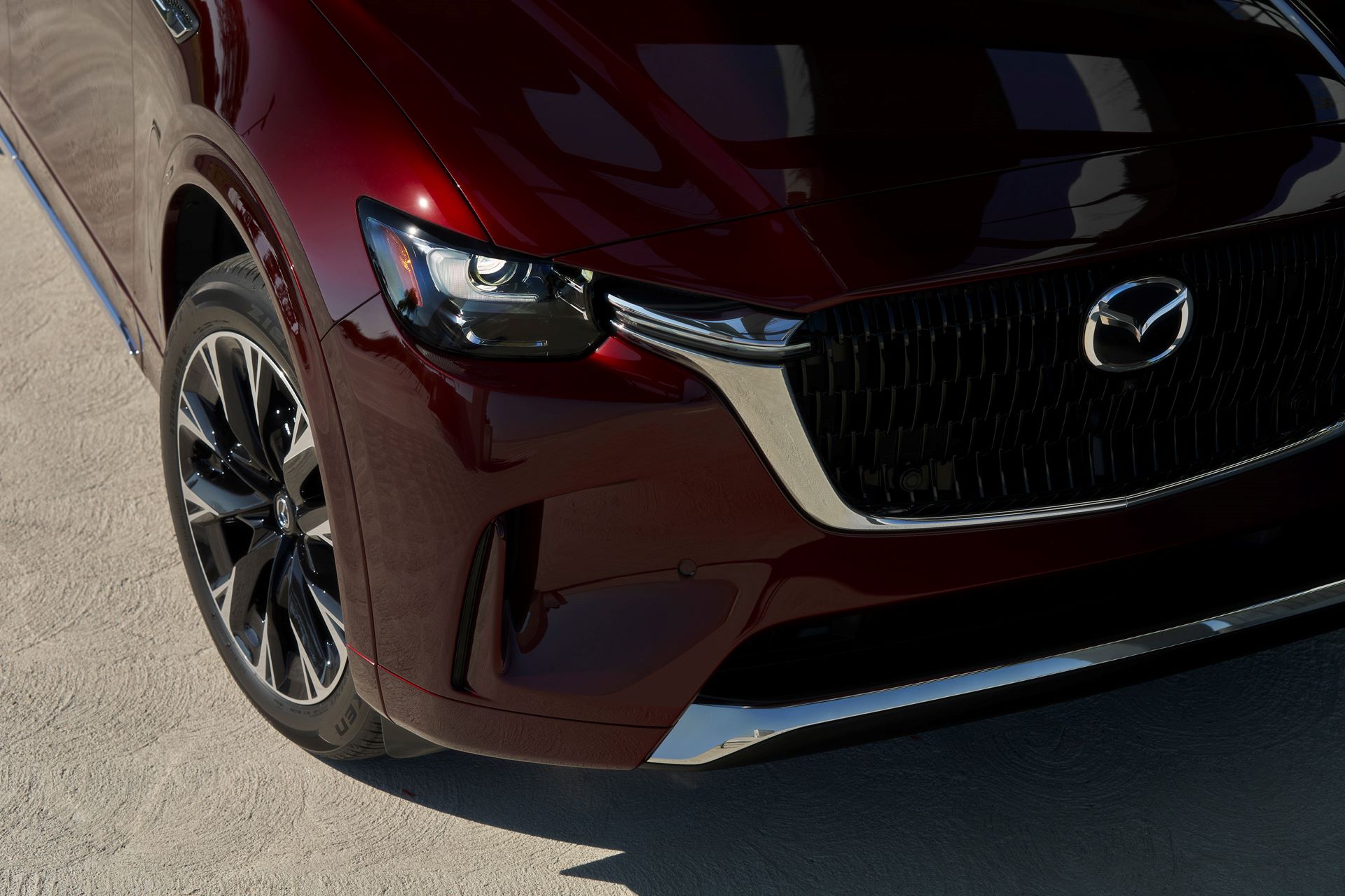2024 MAZDA CX-90 Front View.jpg