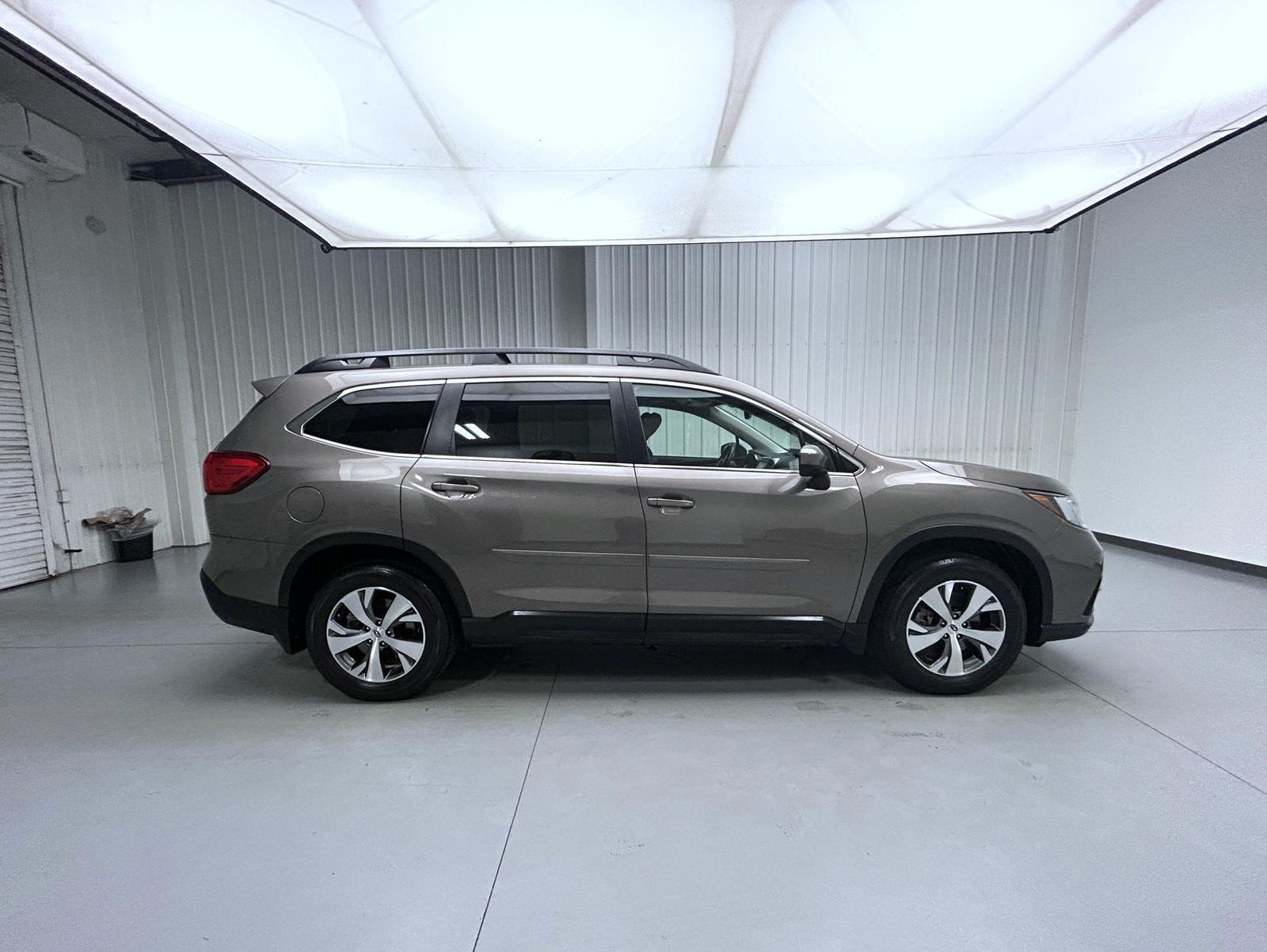2022 Subaru Ascent Premium photo 4