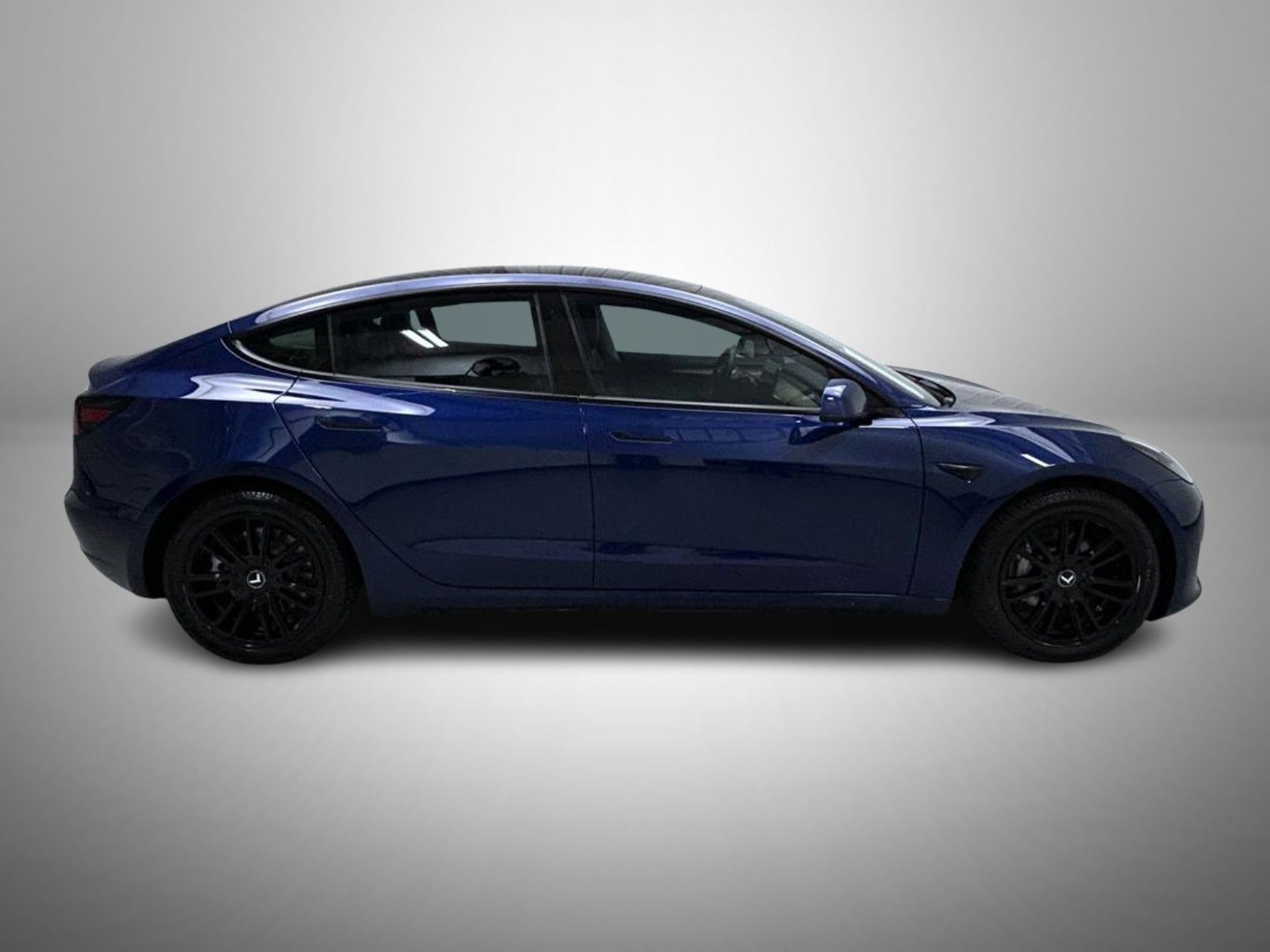2022 Tesla Model 3 Long Range photo 4