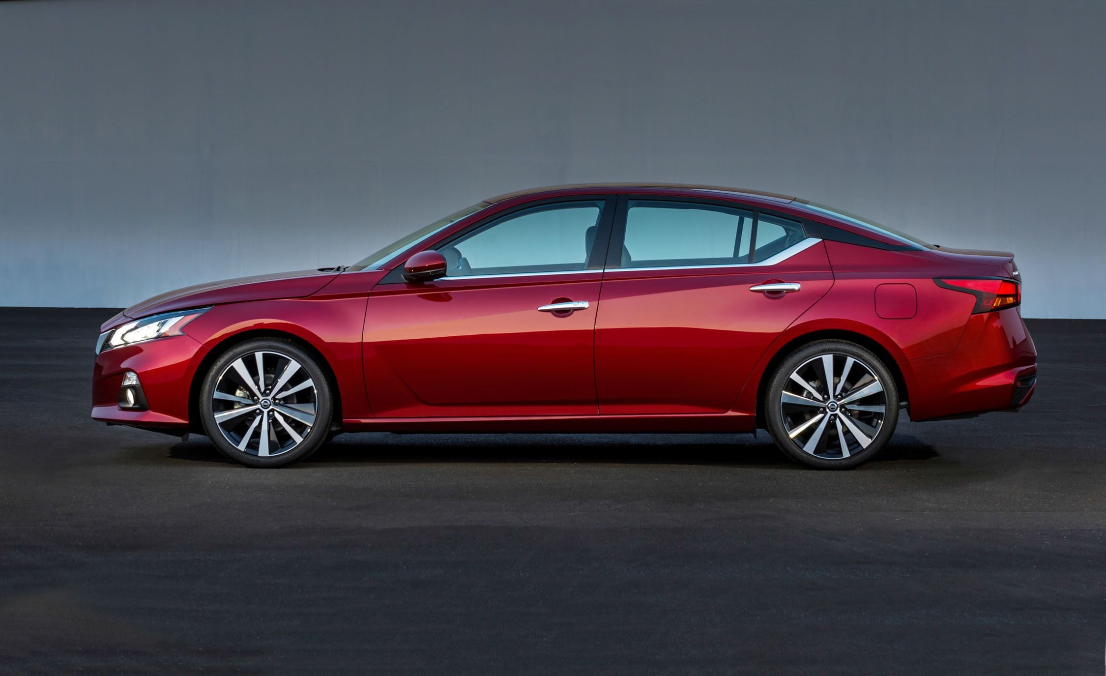 2019 Nissan Altima.jpg