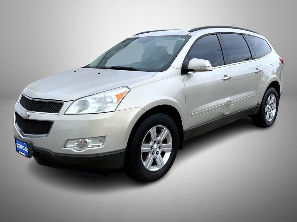 Used 2011 Chevrolet Traverse 2LT SUV