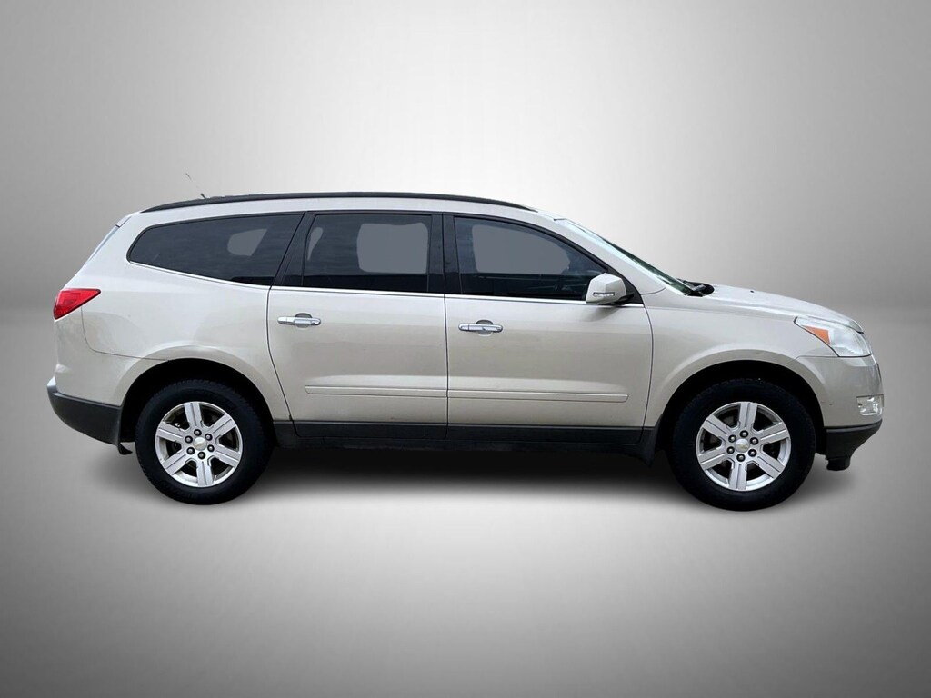 Used 2011 Chevrolet Traverse 2LT SUV