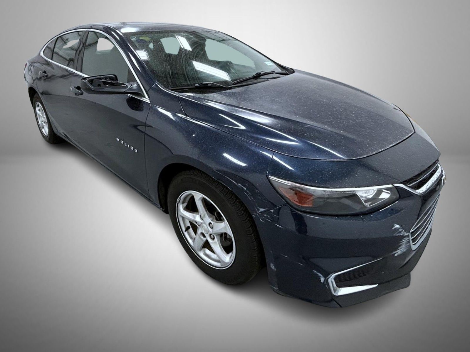 2016 Chevrolet Malibu LS photo 3