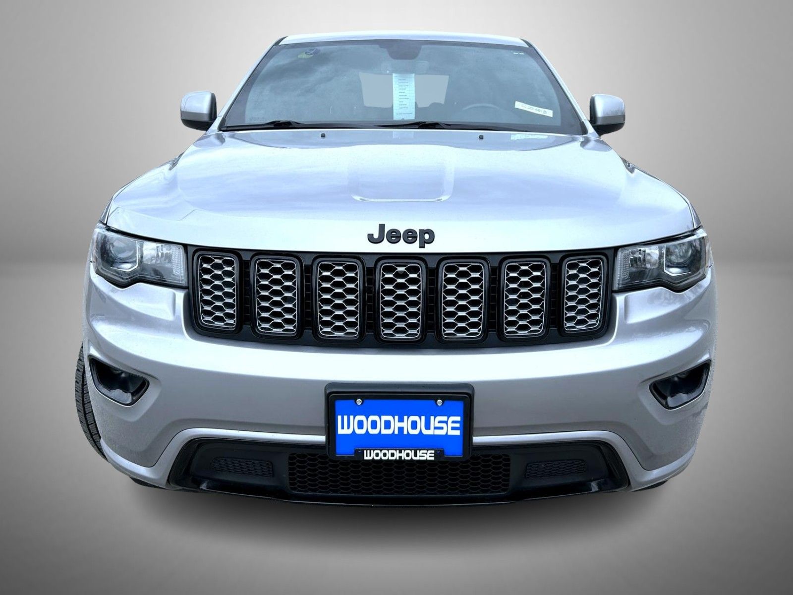 2019 Jeep Grand Cherokee Altitude photo 2