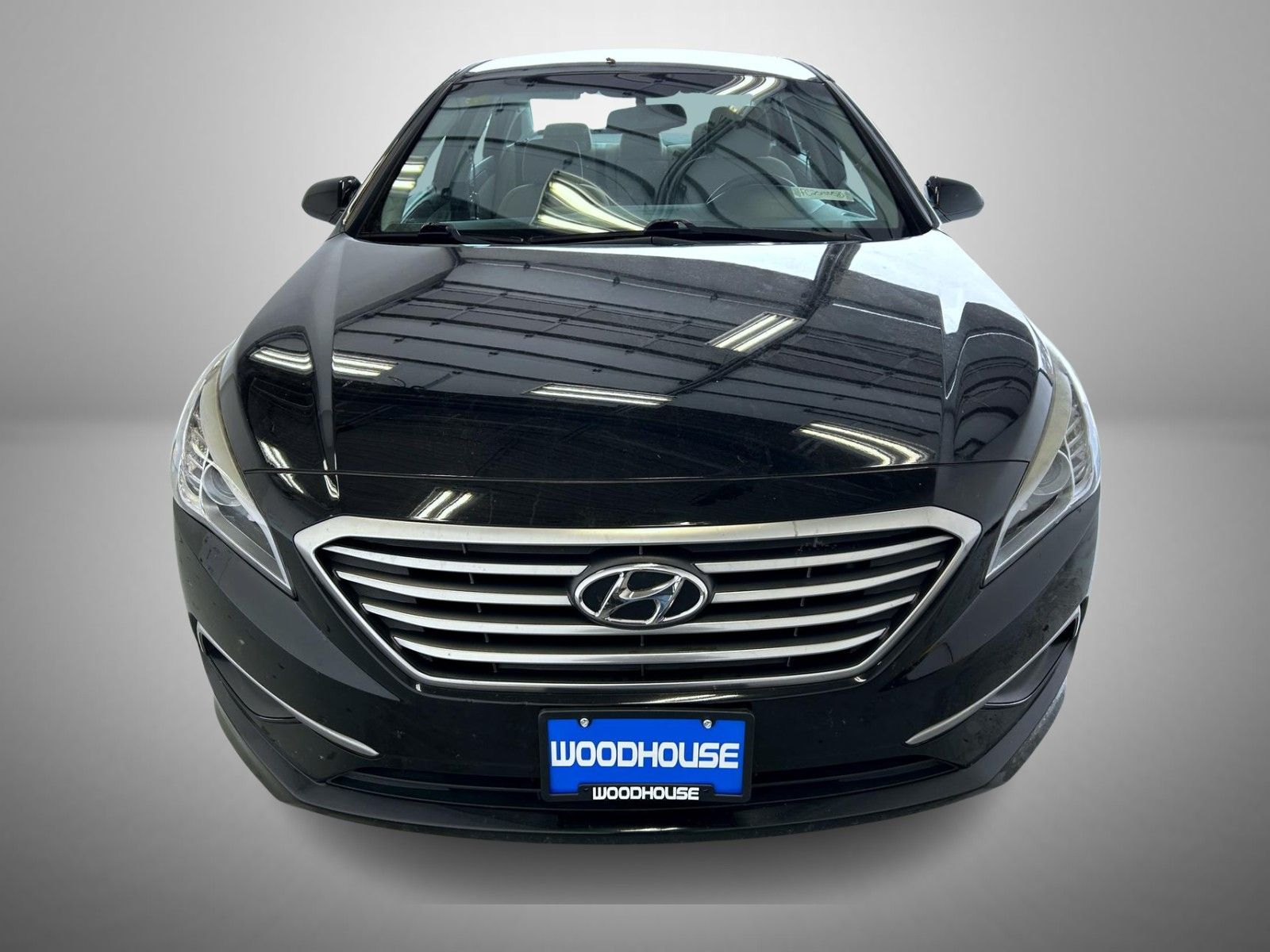 2017 Hyundai Sonata SE photo 2