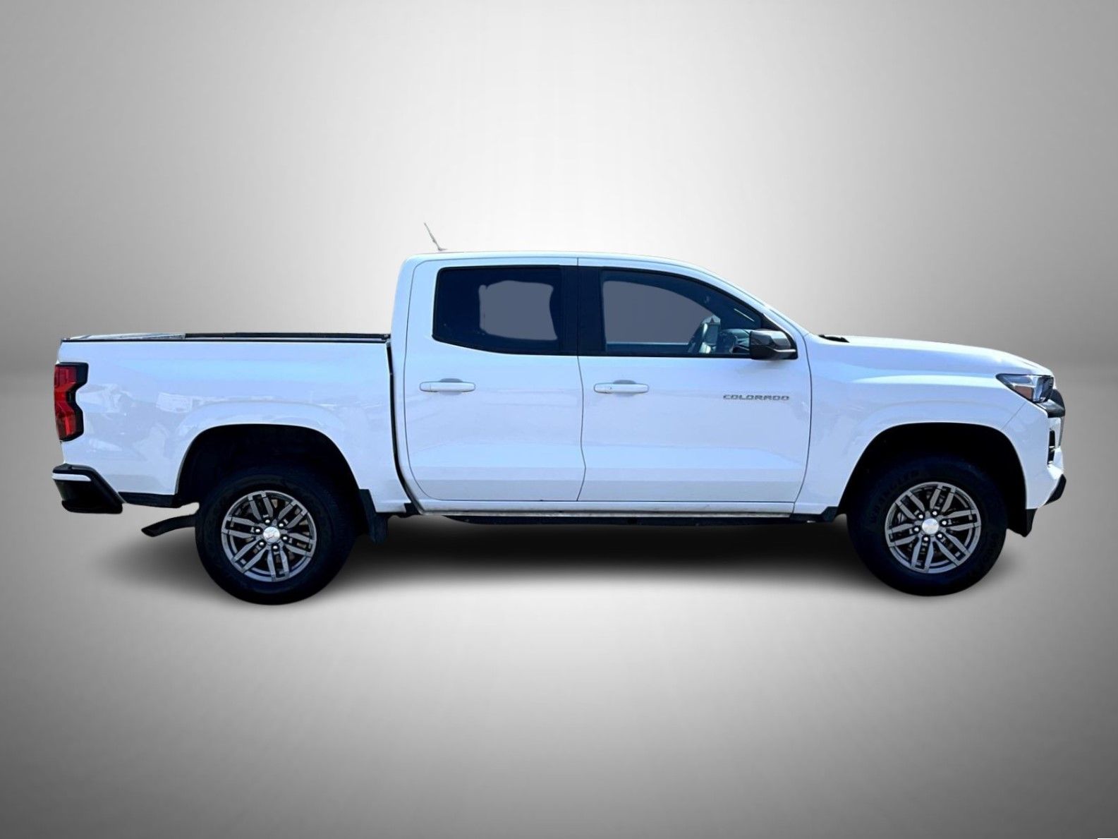 2023 Chevrolet Colorado LT photo 4