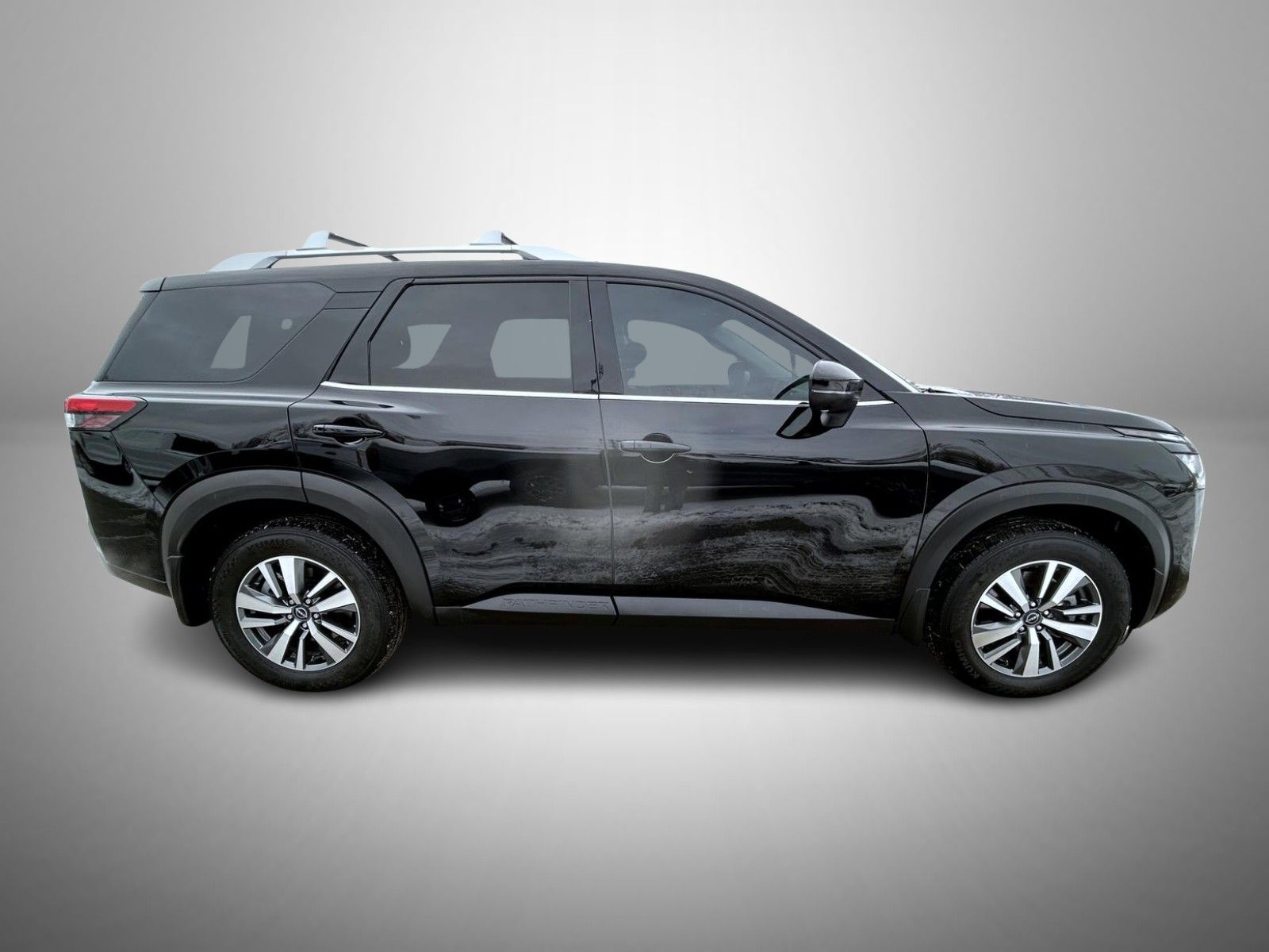 2024 Nissan Pathfinder SL photo 4