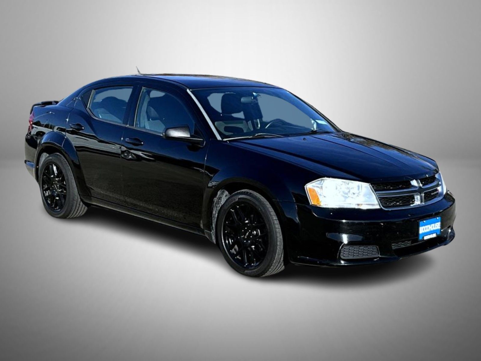 2014 Dodge Avenger SE photo 2