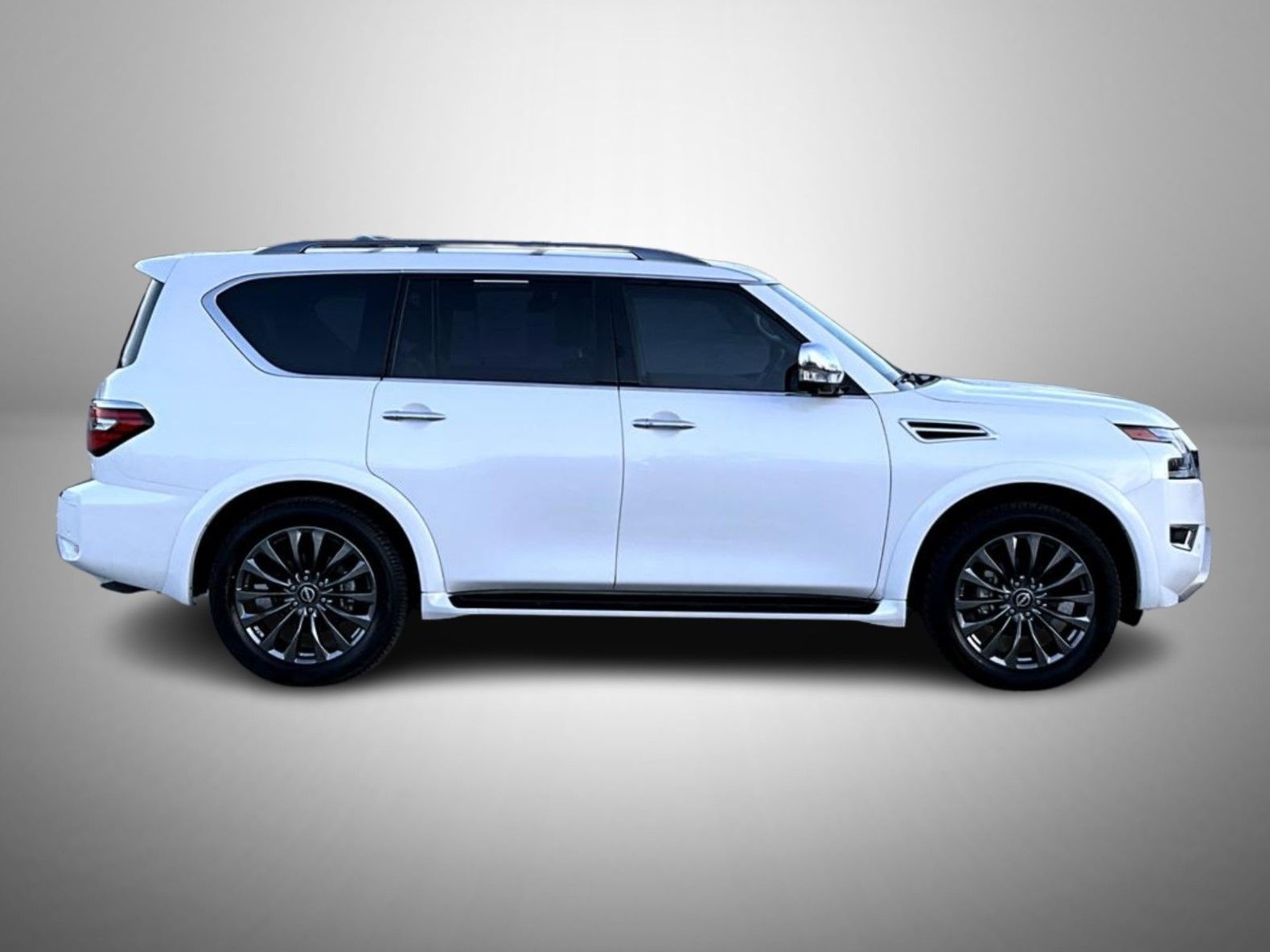 2023 Nissan Armada Platinum photo 3