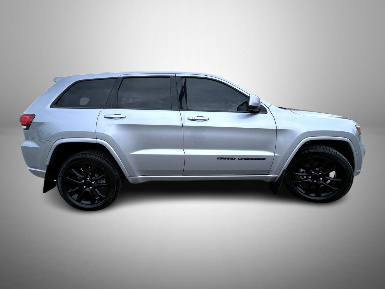 2019 Jeep Grand Cherokee Altitude photo 4
