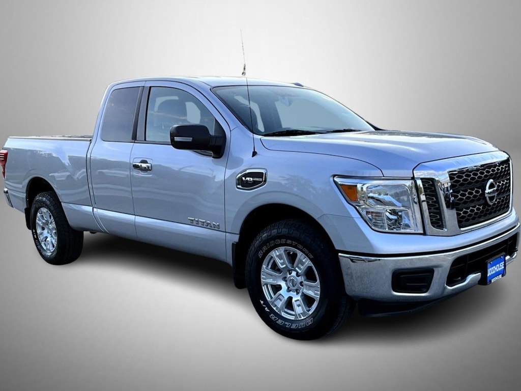 Used 2017 Nissan Titan SV King Cab