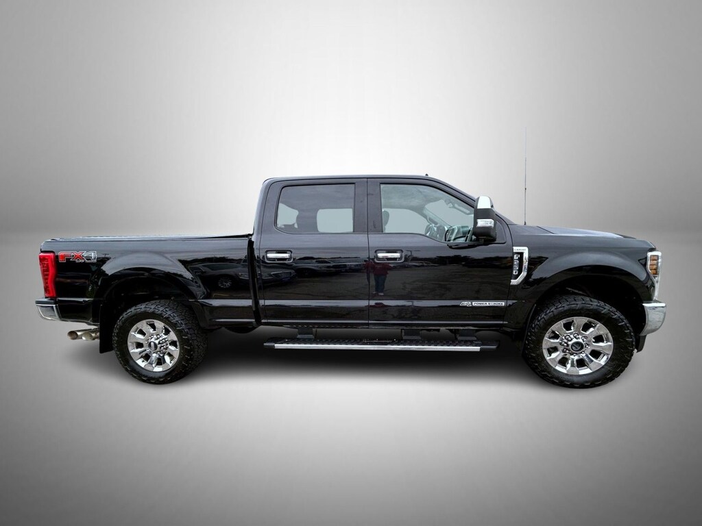 Used 2019 Ford F-250SD Lariat Truck