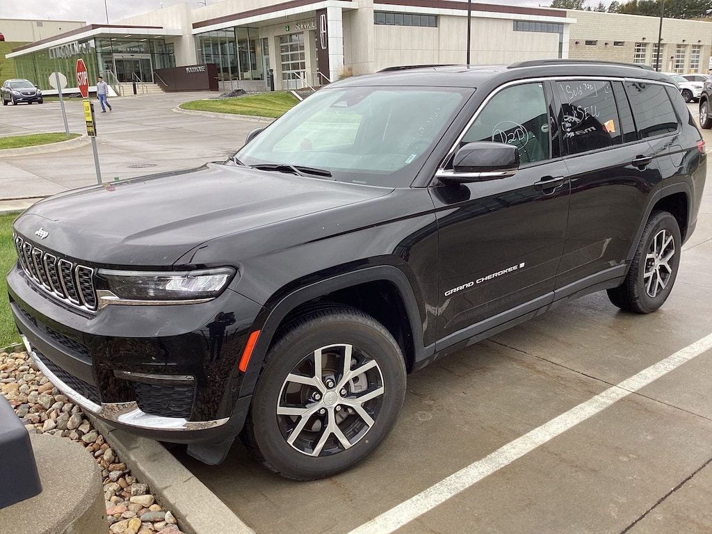 Used 2024 Jeep Grand Cherokee L Limited SUV