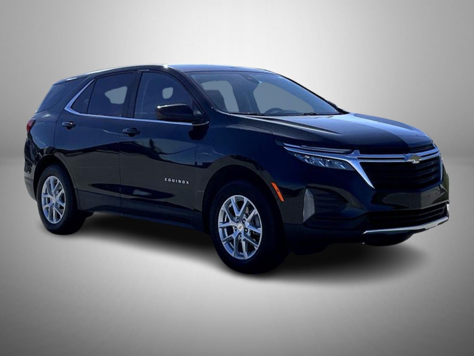 2024 Chevrolet Equinox LT photo 3