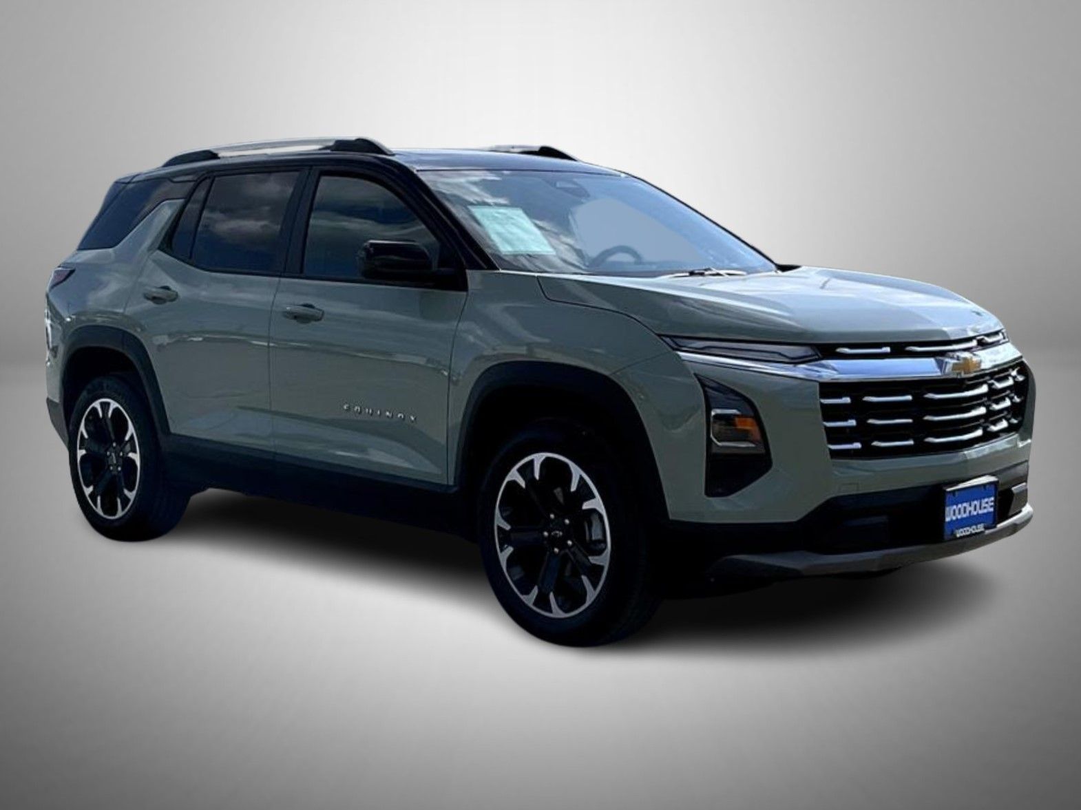 2025 Chevrolet Equinox LT photo 3