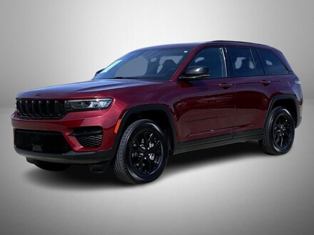 2024 Jeep Grand Cherokee Laredo SUV