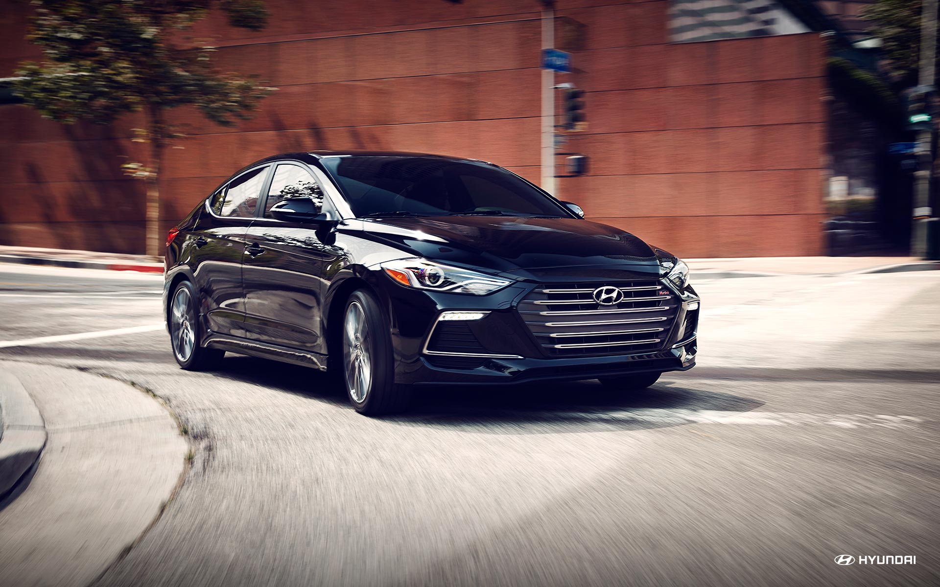 18 elantra.jpg