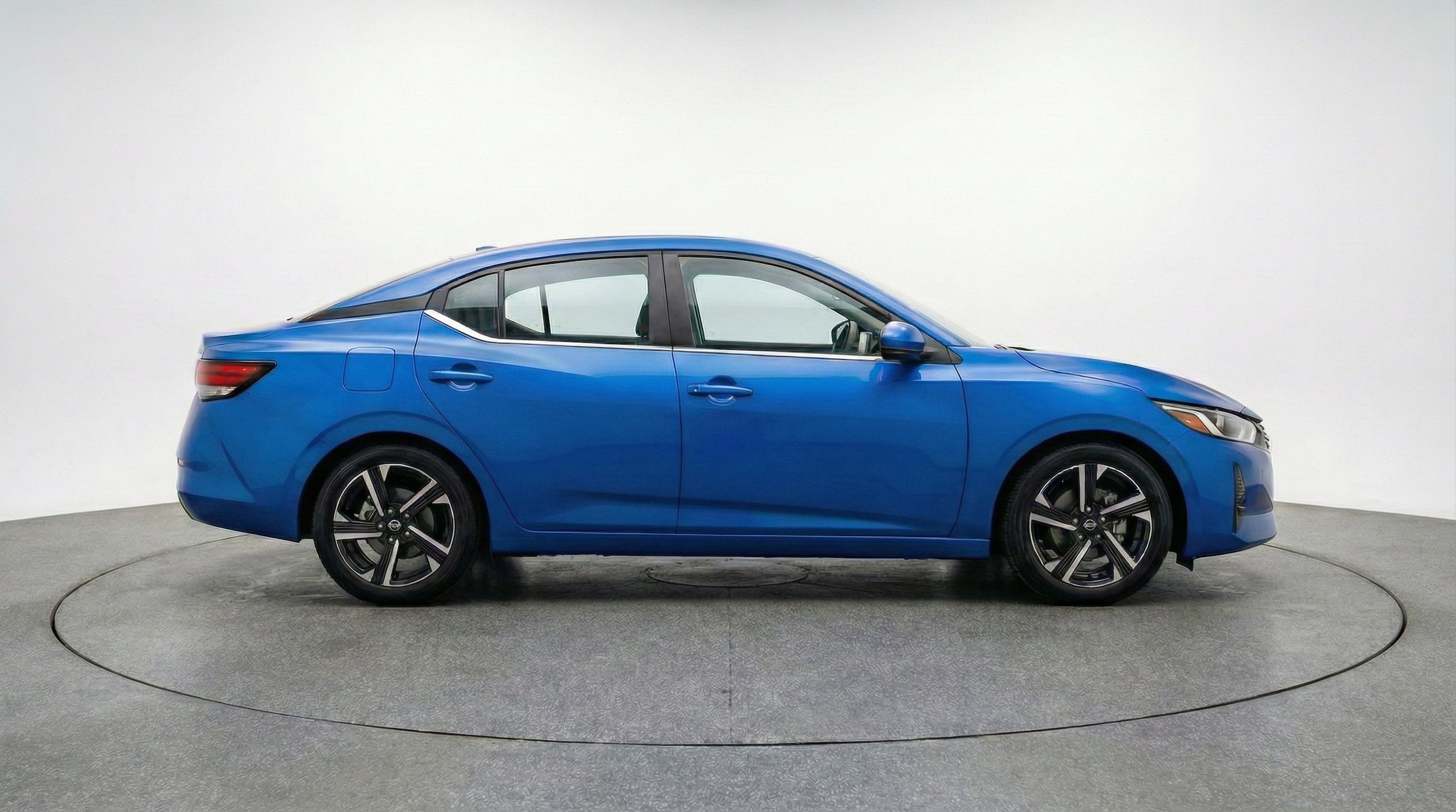 Thumbnail: 2025 Nissan Sentra - 11