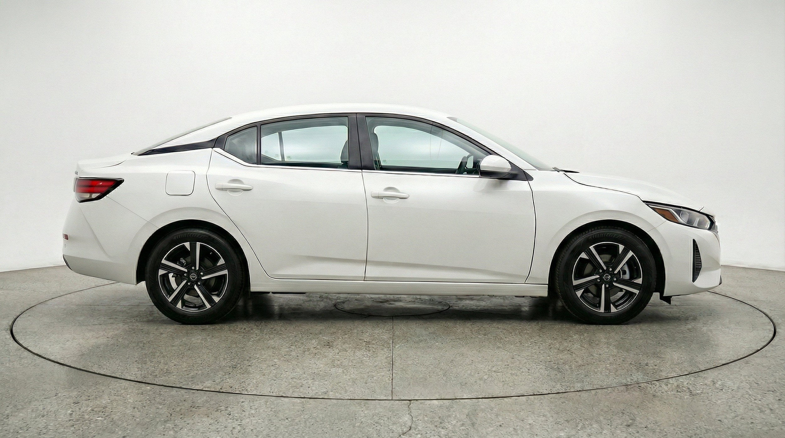 Thumbnail: 2025 Nissan Sentra - 11