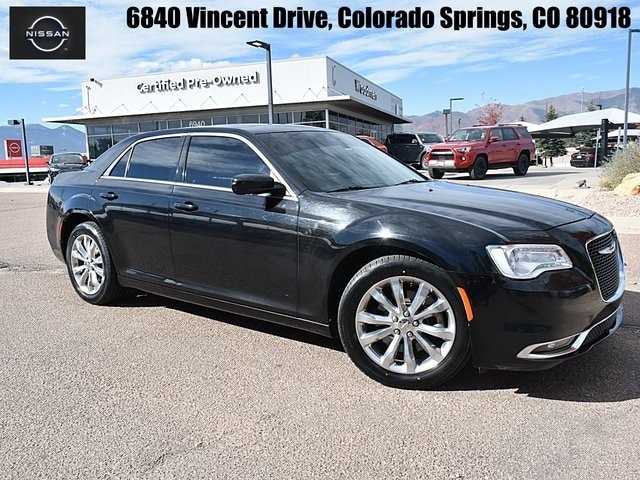 2017 Chrysler 300 Limited