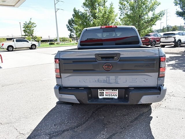 2025 Nissan Frontier PRO-4X photo 4