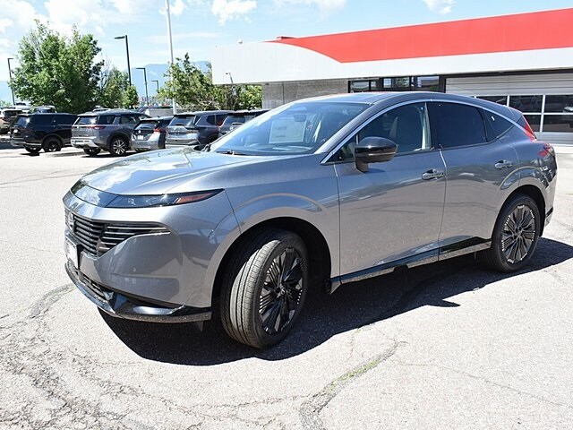 2025 Nissan Murano Platinum photo 2
