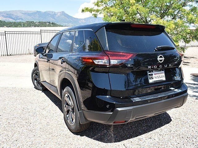 2025 Nissan Rogue SV photo 3