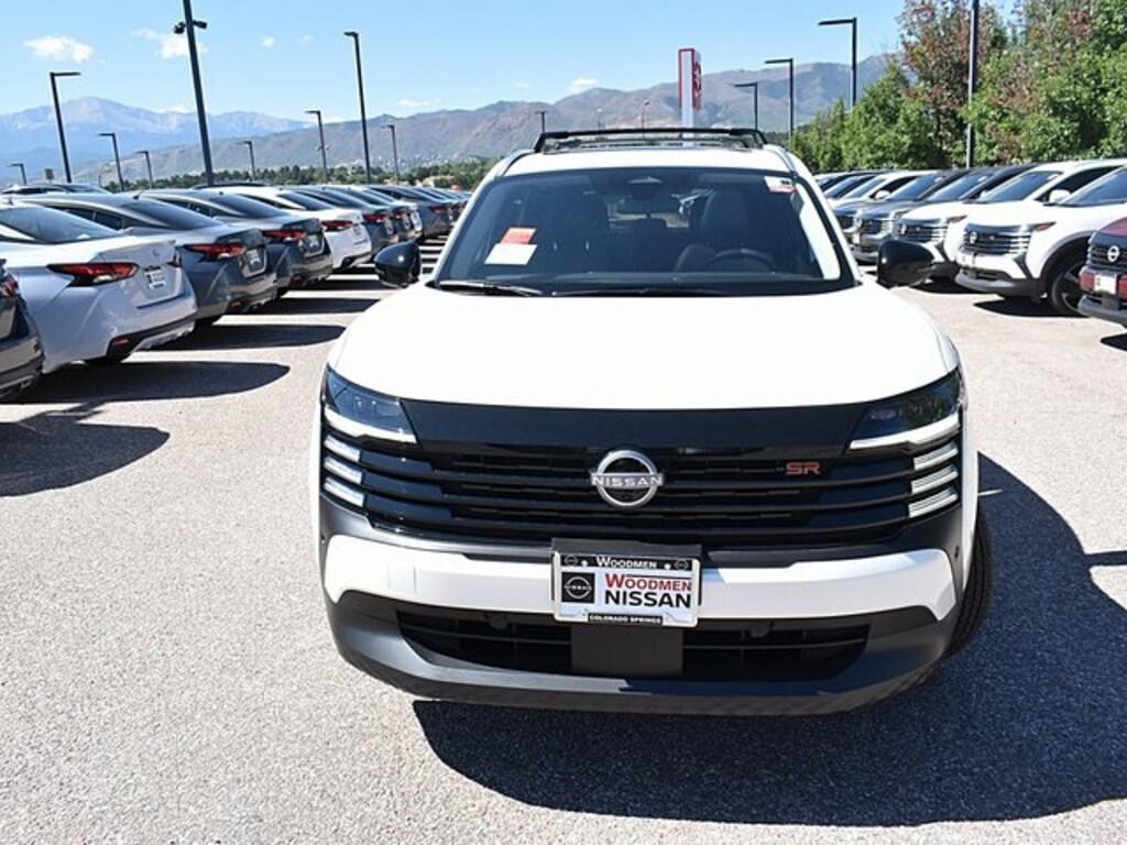 New 2026 Nissan Kicks SR SUV