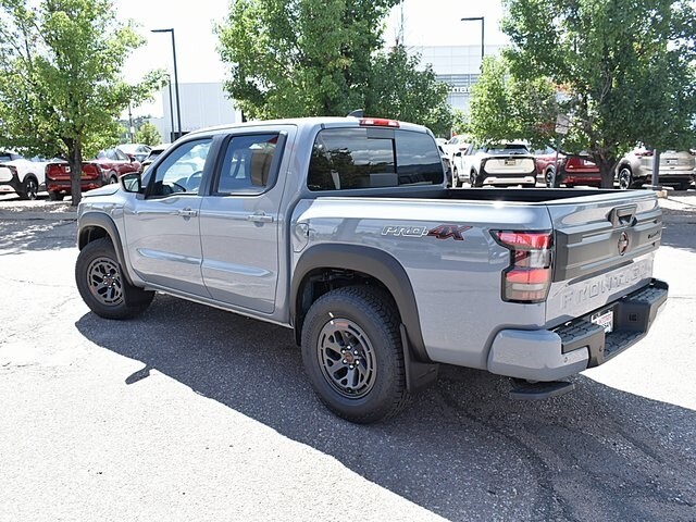 2025 Nissan Frontier PRO-4X photo 3