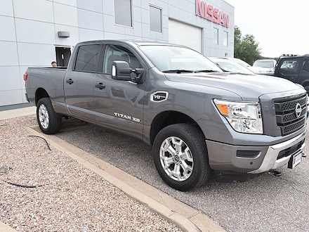 2024 Nissan Titan XD SV Truck Crew Cab