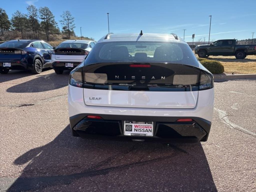 New 2026 Nissan LEAF PLATINUM+ SUV