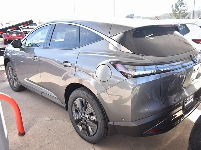 2025 Nissan Murano SL photo 2