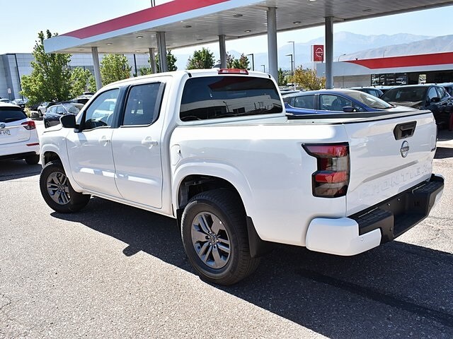 2025 Nissan Frontier SV photo 3