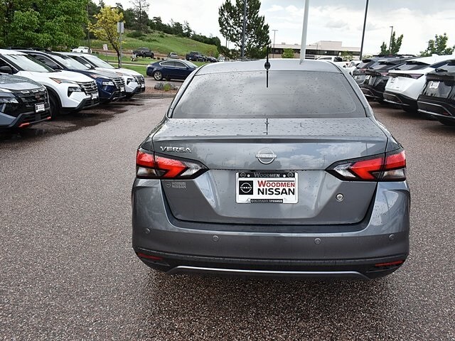 2025 Nissan Versa 1.6 S photo 4
