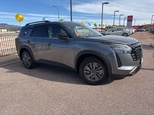 2026 Nissan Pathfinder SV 4WD's photo
