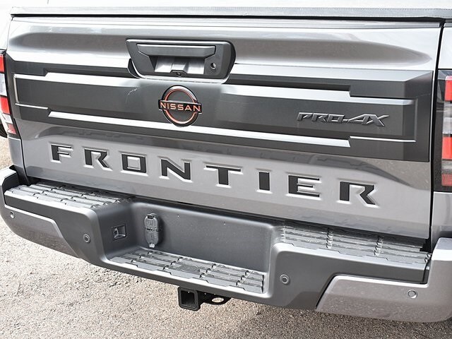 2026 Nissan Frontier PRO-4X photo 4