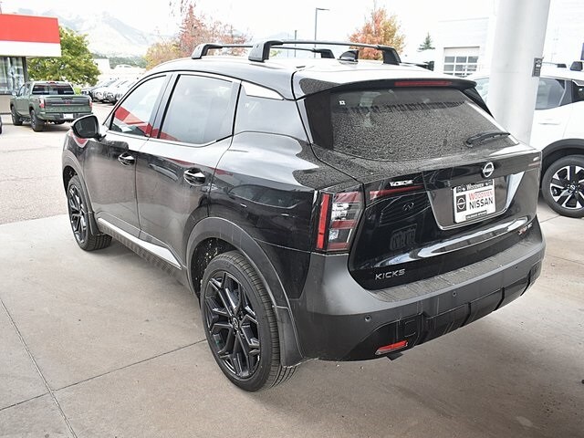 2026 Nissan Kicks SR photo 3