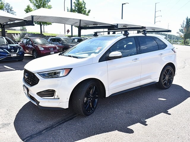 2019 Ford Edge ST photo 3