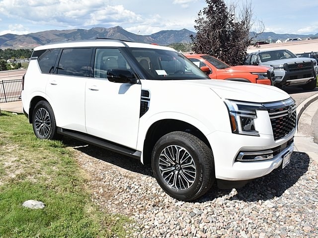 2026 Nissan Armada Platinum's photo