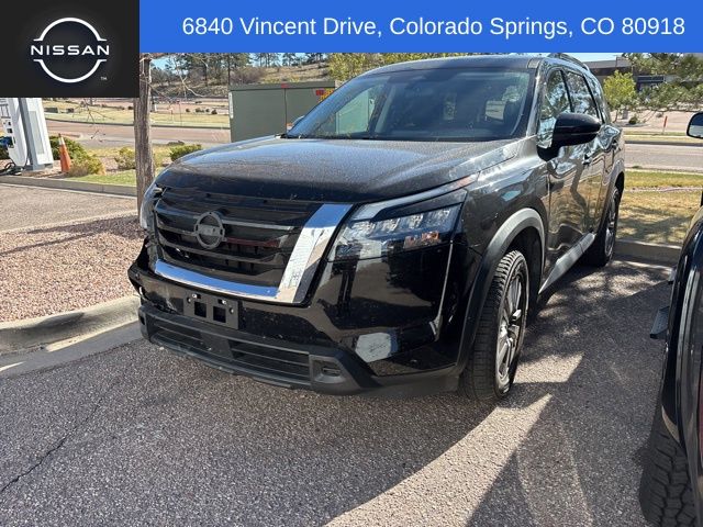 2025 Nissan Pathfinder SV 4WD's photo